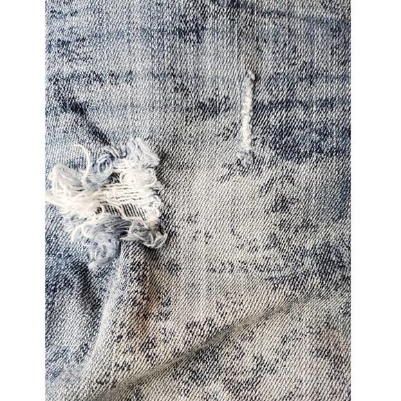 Maurice's Women's Distressed Frayed Jeans Tapered Legs flower print Size 3/4 - Picture 7 of 8